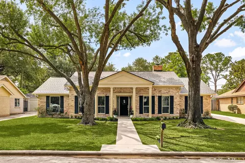 9814 Moorberry Ln, Houston, TX 77080