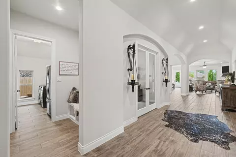 Entry Way - 343 Torrey Bloom Loop, Conroe, TX 77304 photo 2 of 3