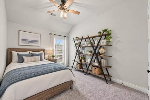 Bedroom - 343 Torrey Bloom Loop, Conroe, TX 77304 photo 3 of 5