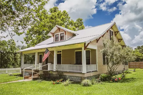 10753 Track Rd E, Cat Spring, TX 78933
