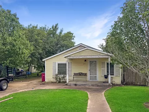 619 N Avenue C, Freeport, TX 77541