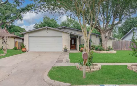 4622 Shawna St, Houston, TX 77084