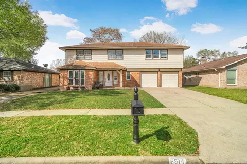 6514 Vialinda Dr, Houston, TX 77083