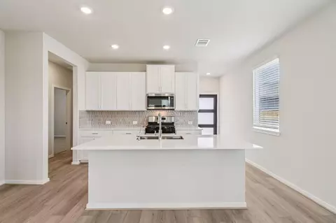 Kitchen - 14218 Granger Pointe Ln, Conroe, TX 77302 photo 1 of 2