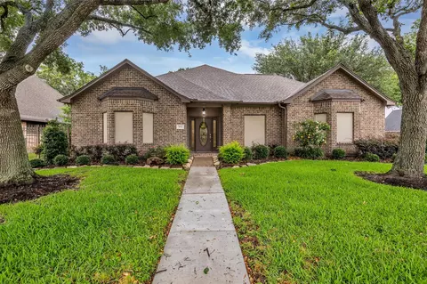 3931 Bolivia Dr, Pasadena, TX 77504