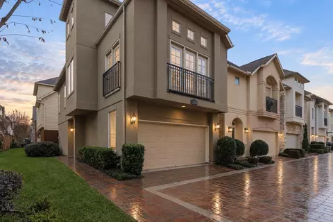 1303 Sherwood Point Ln, Houston, TX 77043