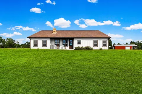 2682 Darden Rd, Livingston, TX 77351