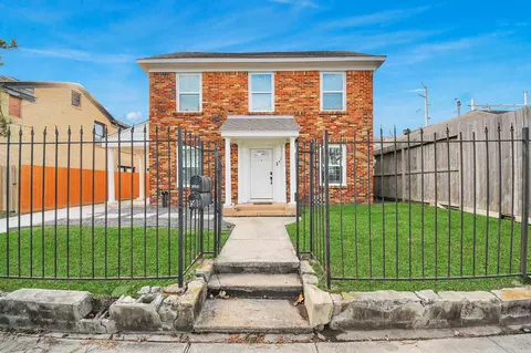 1508 Ridgewood St, Houston, TX 77006