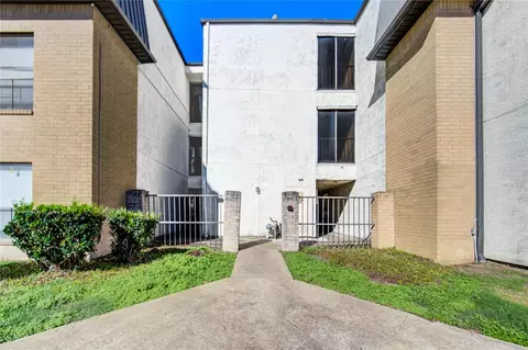 8519 Hearth Dr #28, Houston, TX 77054