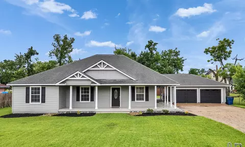 209 Schley St, Richwood, TX 77531