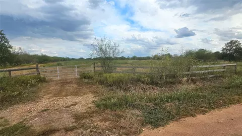 11346 E Ueckert Rd, Bellville, TX 77418