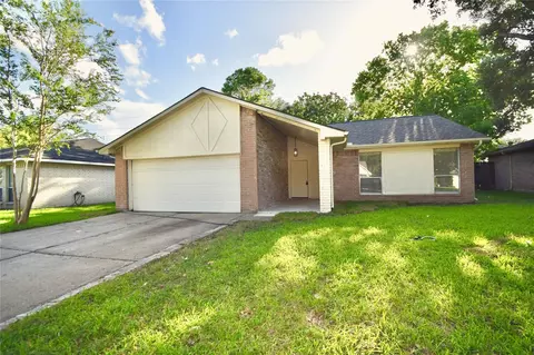 16710 Rippling Mill Dr, Sugar Land, TX 77498