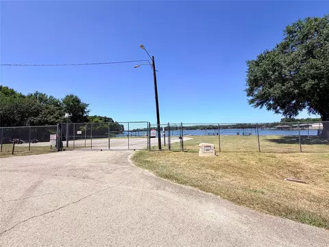 Exterior - 13710 Brigadier Dr, Willis, TX 77318 photo 3 of 3