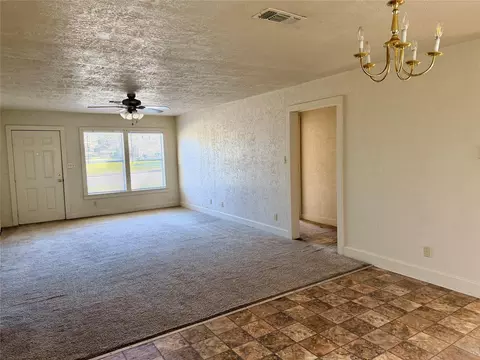 502 W Third St, Brenham, TX 77833 photo 4