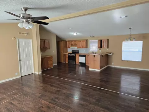 Living - 11404 Metts Rd, Conroe, TX 77306 photo 2 of 2