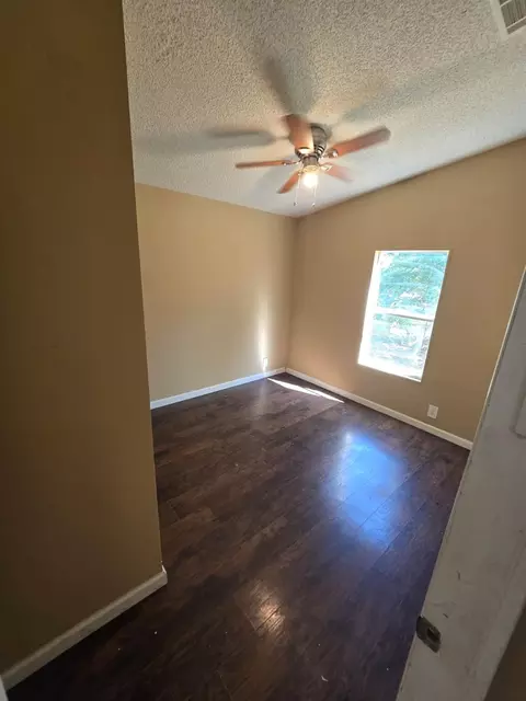 Bedroom - 11404 Metts Rd, Conroe, TX 77306 photo 2 of 2