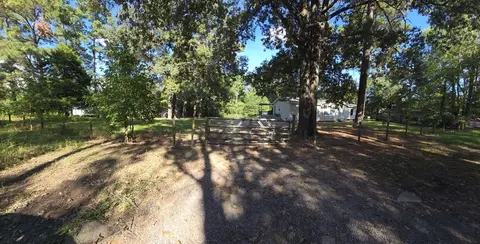 Exterior - 11404 Metts Rd, Conroe, TX 77306 photo 8 of 11