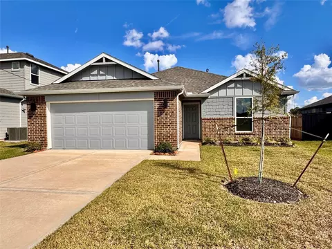 135 Road 51030, Cleveland, TX 77327