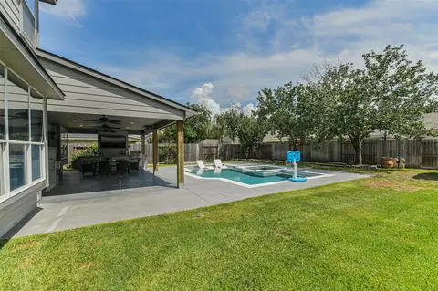Exterior - 2310 Marblecrest Ln, Spring, TX 77386 photo 5 of 7