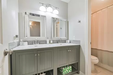 Bath - 2310 Marblecrest Ln, Spring, TX 77386 photo 4 of 4