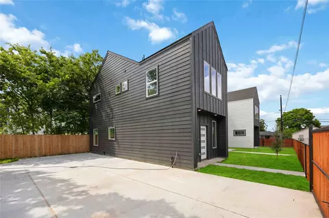 4562 Teton St #A-D, Houston, TX 77051