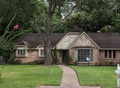 1126 Woodfield Ln, Houston, TX 77073