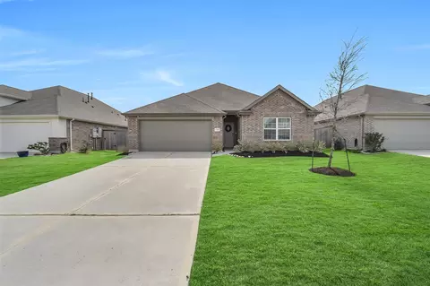 32303 Cedar Crest Dr, Waller, TX 77484