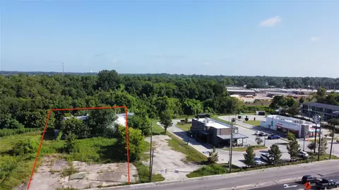 900 Highway 90, Dayton, TX 77535