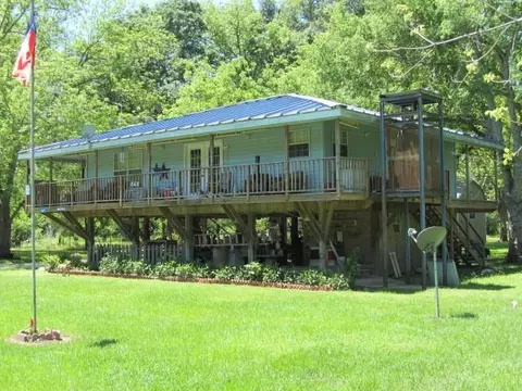 46 Kings Point Rd, Trinity, TX 75862 photo 1