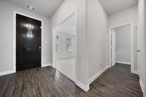 Entry Way - 331 Silver Carp Trl, Willis, TX 77318 photo 1 of 4