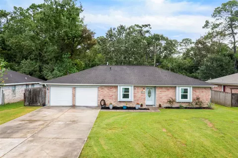 5607 Commodore Dr, Dickinson, TX 77539 photo 1
