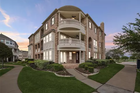 147 Grace Point Dr, Sugar Land, TX 77498