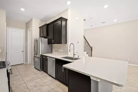 Kitchen - 187 Moon Dance Ct, Conroe, TX 77304 photo 2 of 5