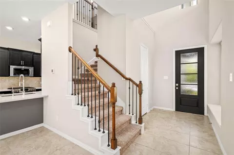 Entry Way - 187 Moon Dance Ct, Conroe, TX 77304 photo 2 of 6