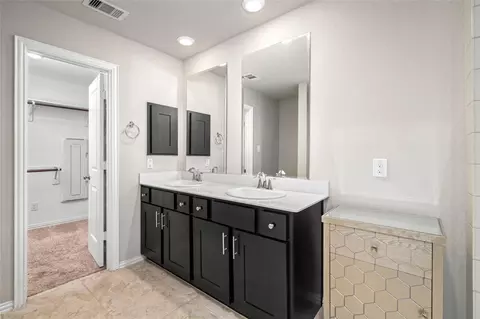 Entry Way - 187 Moon Dance Ct, Conroe, TX 77304 photo 6 of 6
