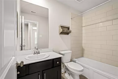 Bath - 187 Moon Dance Ct, Conroe, TX 77304 photo 4 of 4
