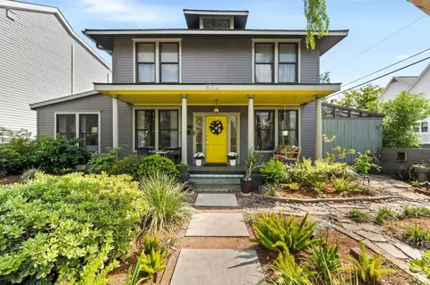 802 Ralfallen St, Houston, TX 77008