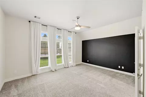 Bedroom - 28329 Rabbitt Trl, Spring, TX 77386 photo 4 of 10