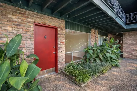 1849 Marshall St #9, Houston, TX 77098