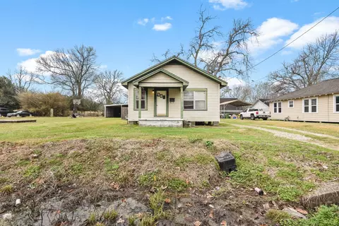 306 S Winfree St, Dayton, TX 77535