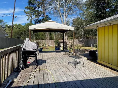 Exterior - 7735 Lawrence Dr, Beaumont, TX 77708 photo 6 of 6