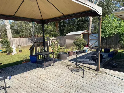 Exterior - 7735 Lawrence Dr, Beaumont, TX 77708 photo 3 of 6