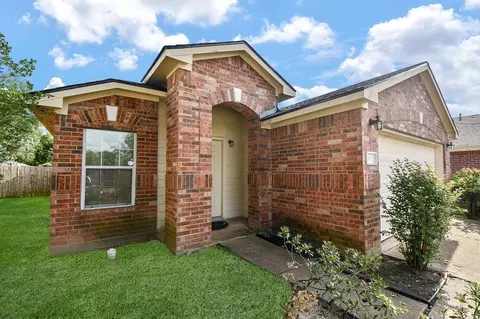 15607 Barber Grove Ln, Houston, TX 77095