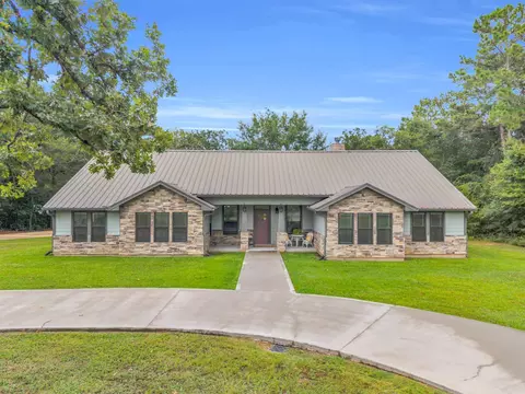 35 Rose Hill Ct, Huntsville, TX 77320