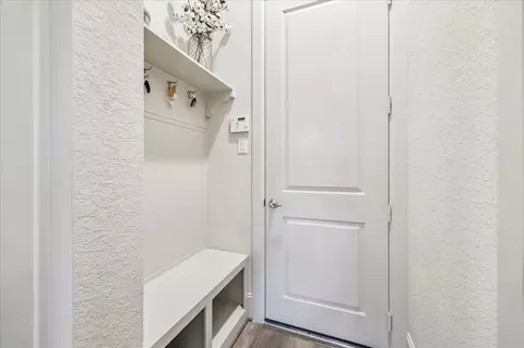 Entry Way - 1710 Cornelius Trace Loop, Houston, TX 77055 photo 4 of 4