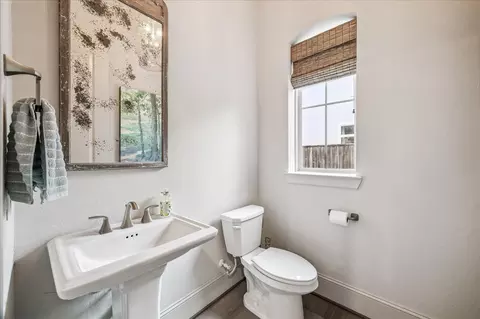 Bath - 1710 Cornelius Trace Loop, Houston, TX 77055 photo 1 of 6