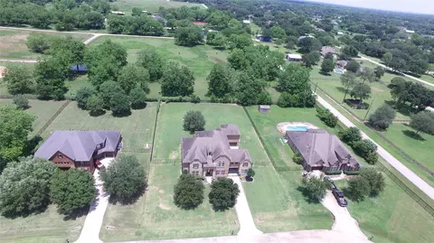 6010 Crystal Water Dr, Richmond, TX 77406