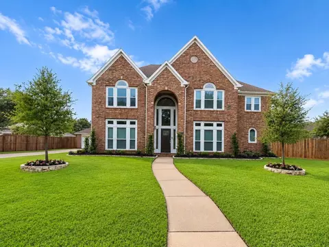 403 Trail Head St, Friendswood, TX 77546