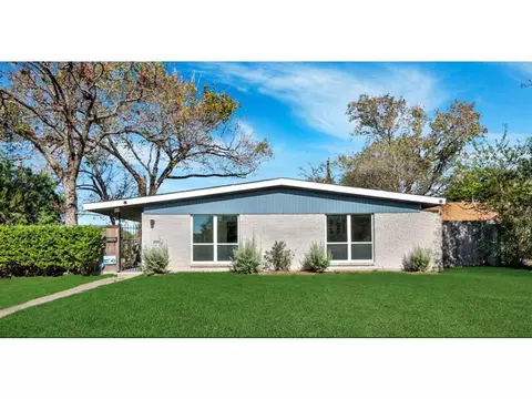 5234 Saxon Dr, Houston, TX 77092