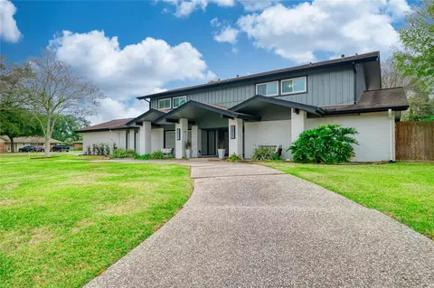 5017 Glenhaven Dr, Baytown, TX 77521